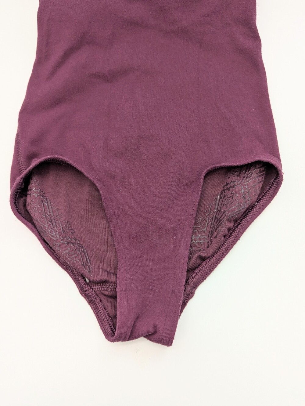 Ivivva by Lululemon Girls' (7) One-Piece Bodysuit w/Braided Adjustable Straps - Picture 3 of 11